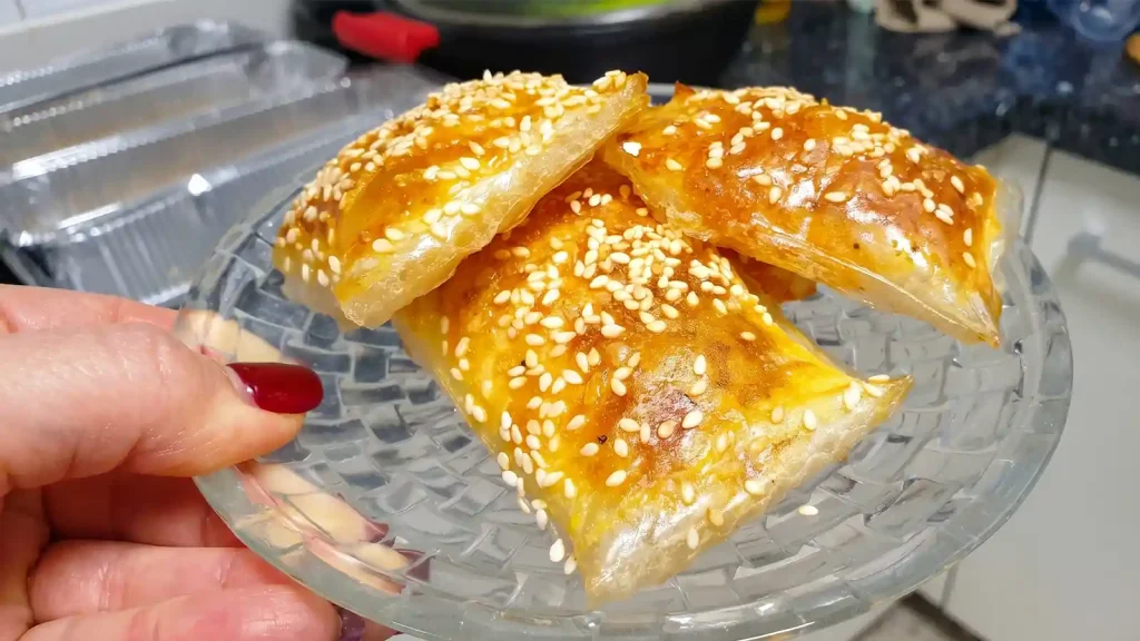 בורקס דפי אורז עם קוטג בתנור